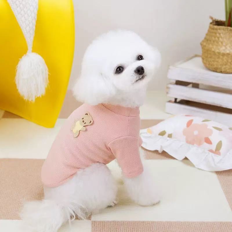 T0002 Spot pet summer cat and dog clothes pet dog clothes vest T-shirt summer 24 Yang Yang bear T-shirt