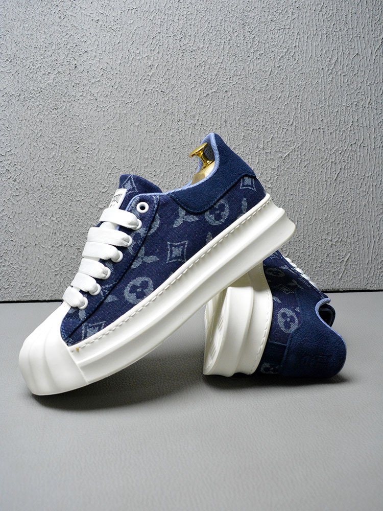 Free Shipping Designer New Fashion Advanced Print Mens Shoes Spring and Autumn Breathable Casual Canvas Sneakers Trendy Versatile Light Blue Dark Blue