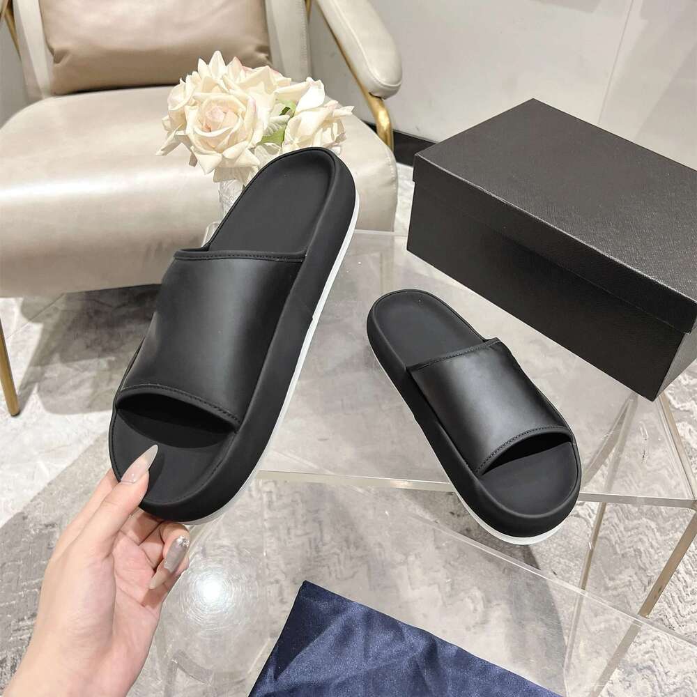 Men Size38-46 Genuine Leather Slippers Flat Platform Summer Slides Beach Flats Leisure Designer Shoes atillas De Hombre