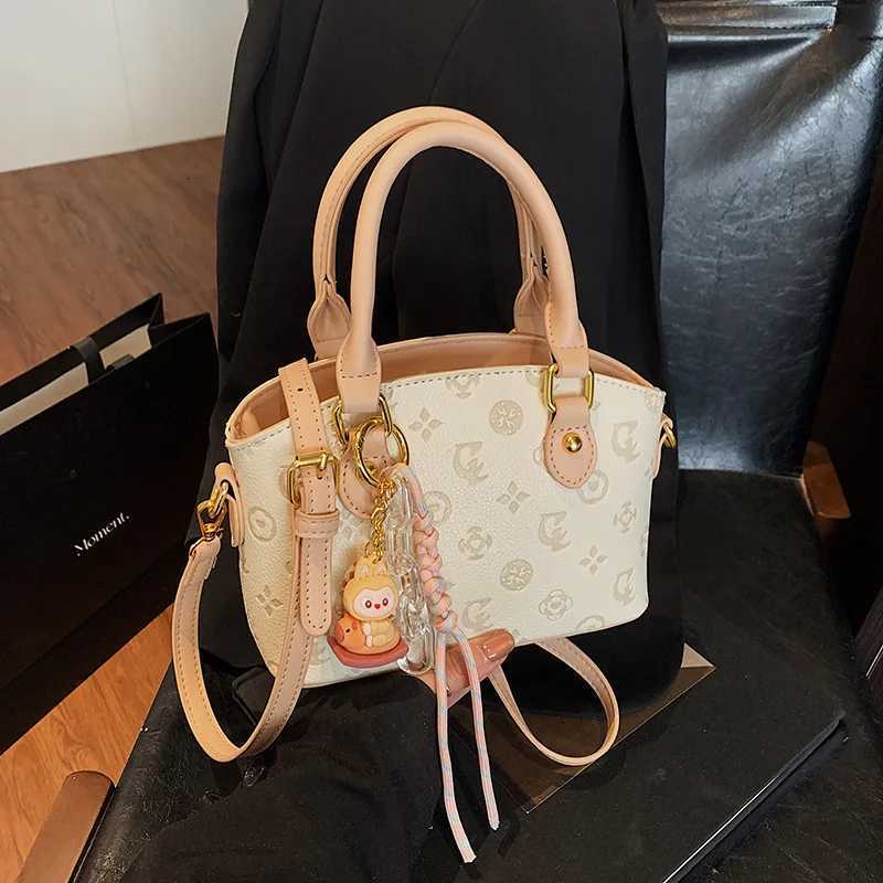 2025 Mogram Shoder Bag Vintage Pebble Grain Crossbody Purse Lightweight Adjustable Large Capacity Tote for Wen Work Y251120