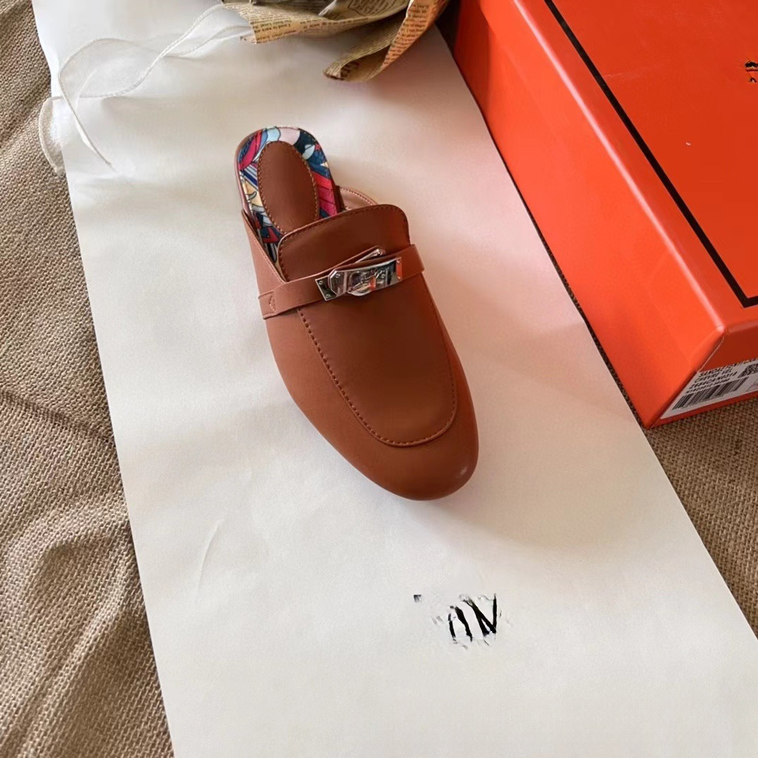 2025 New Designer Fashion Women's Flat Shoes Leather Casual Sandals