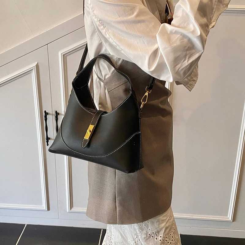 2025 New Simple Fi Sense of Luxury PU Shoder Crossbody Bags Solid Versatile High Quality Stylish Design Wens Handbag Y251120