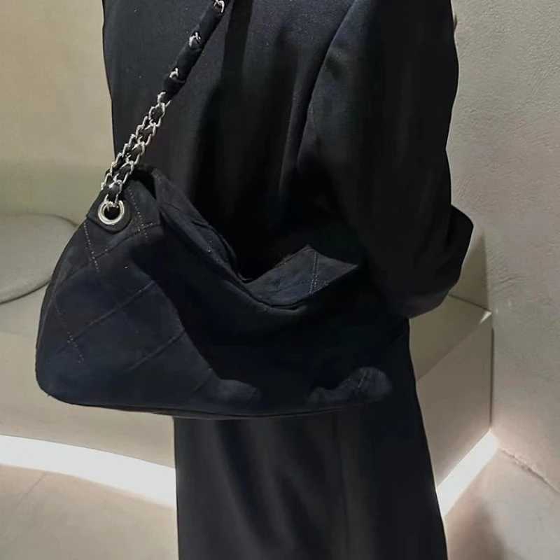 2025 New Autumn and Winter New Suede Rhbus Bag Medieval Underarm Bag Premium Chain Single Shoder Large Capacity Tote Bag Y251120