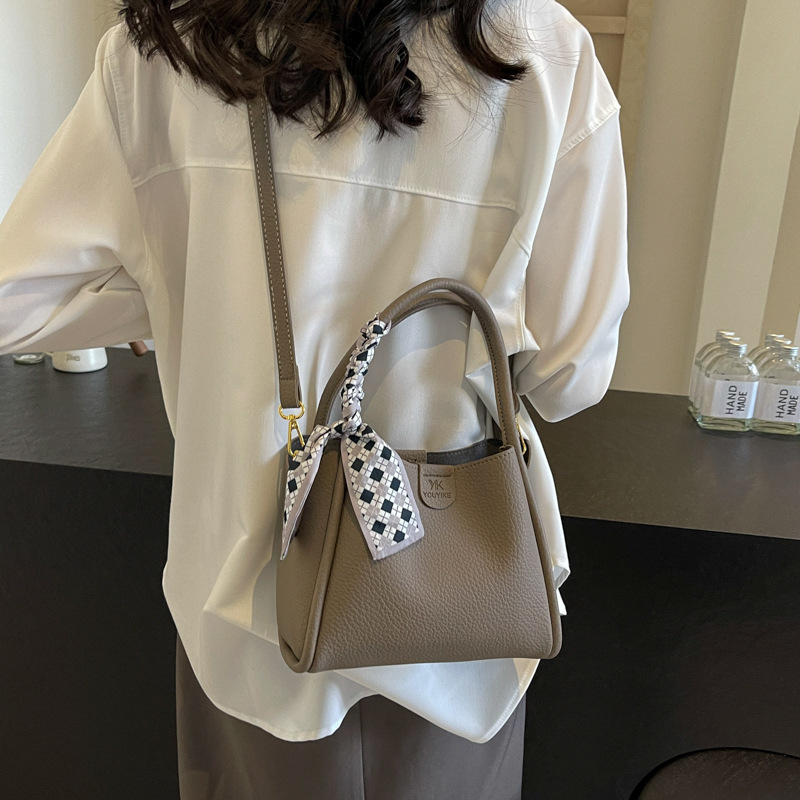 Stylish Soft Leather Ladies' Vegetable Basket Bag - Versatile Crossbody & Shoulder Messenger Purse