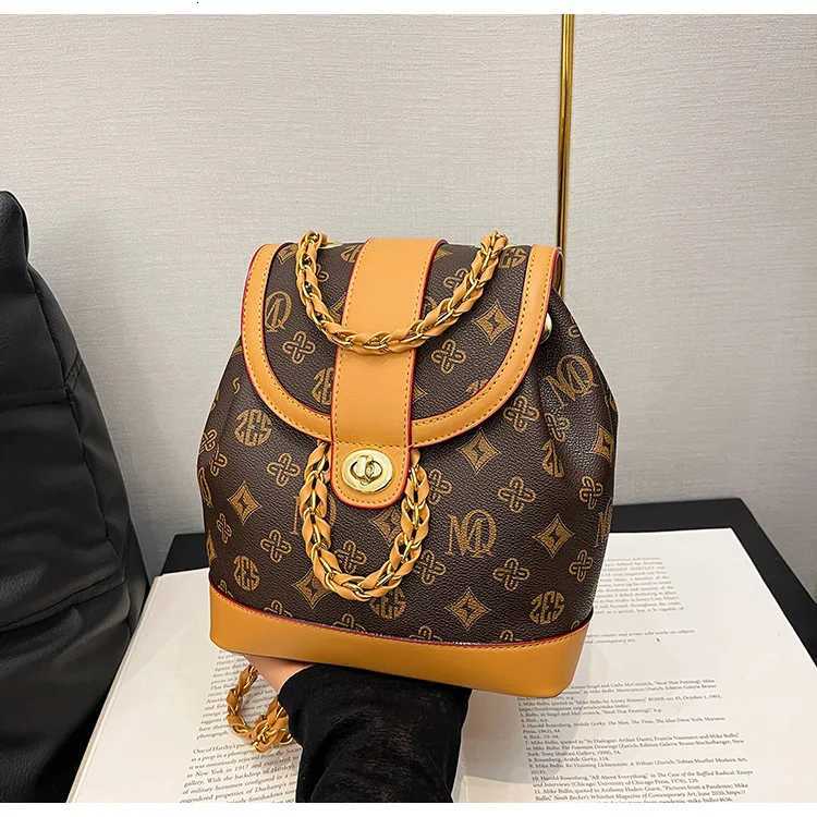 2025 New Wens Printed Light Luxury Messenger Bag - Large Capacity Mti-Functial Chain Backpack Y251120