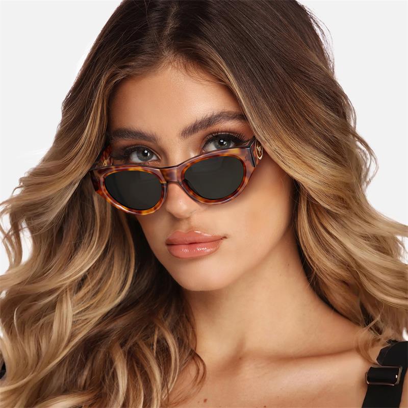 CARFIA Trendy Women's CatEye Sunglasses - Bold Style with Designer Finish, Polarized UV400 Protection with box