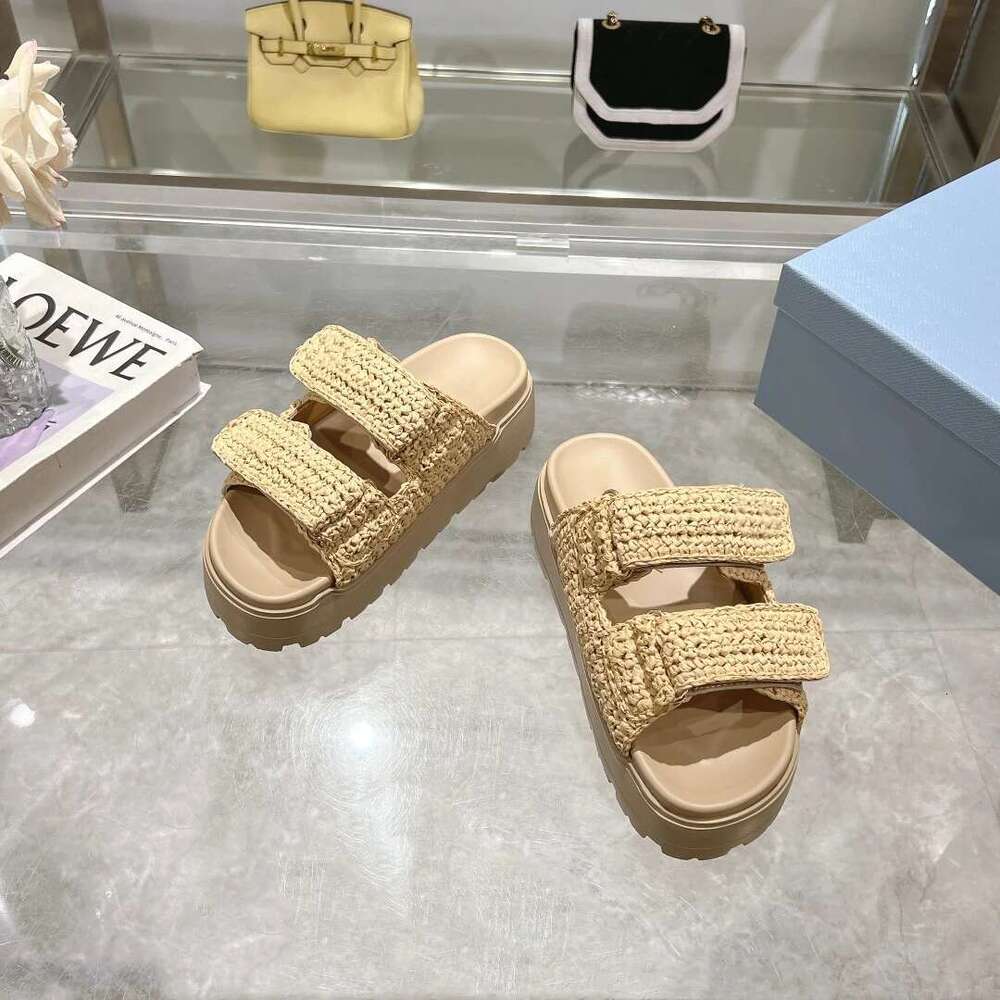 Women Size35-41 Weaving Slippers Flat Platform Summer Slides Leisure Flats Solid Colors Designer Shoes atillas De Mujer