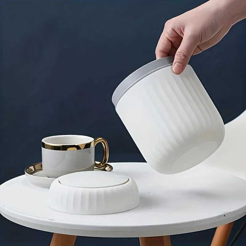 Mini Desktop Trash Can with Lid Garbage Office Desk Storage Box Waste Bin Organizer Bedroom Made Durable Plastic Home Supplies C251120