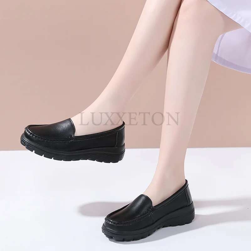 Genuine Leather Nurse Women Soft Breathable Lightweight Comfortable Medical Shoes Thick Sole Anti Slip Work Shoe