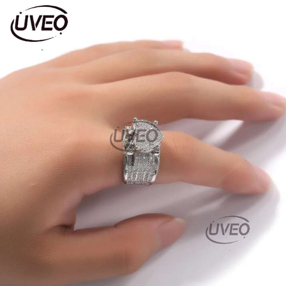 Band Hip Hop Claw Setting 3A Cubic Zirconia Bg Ice Out Heart Rings for Men Women Unisex Rapper Jewelry Gift Drop 230826