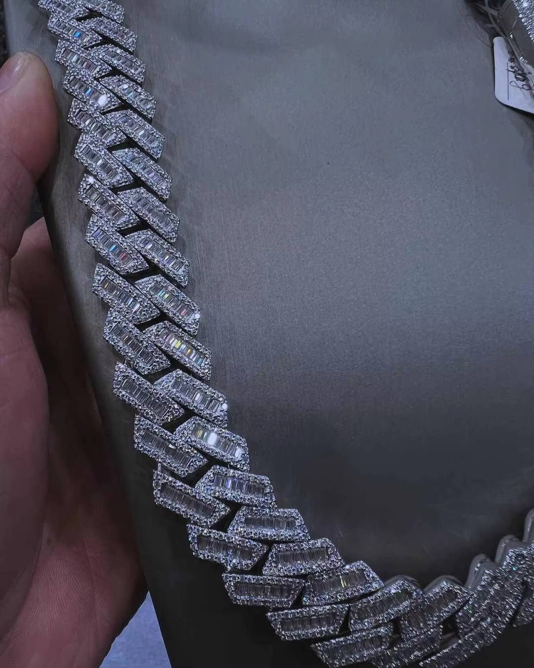 22-Inch 925 Sterling Silver Rhodium Plated Hip Hop Cuban Chain Baguette Cut 24mm Moissanite Jewelry Collection Mens Party Gift - view 4