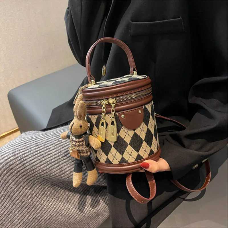 Wens Bag for Wen Fi Luxury Designer Zipper Small Handbags For Wen Leather Bucket Shoder Bag 2024 New Trend Pendant Y251120