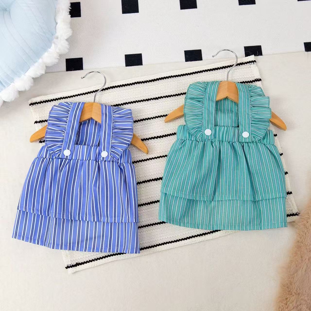 T0010Spring and summer pet skirt sun protection and insect repellent cute dog clothes can pull Pomeranian small and medium-sized dog pet clothes