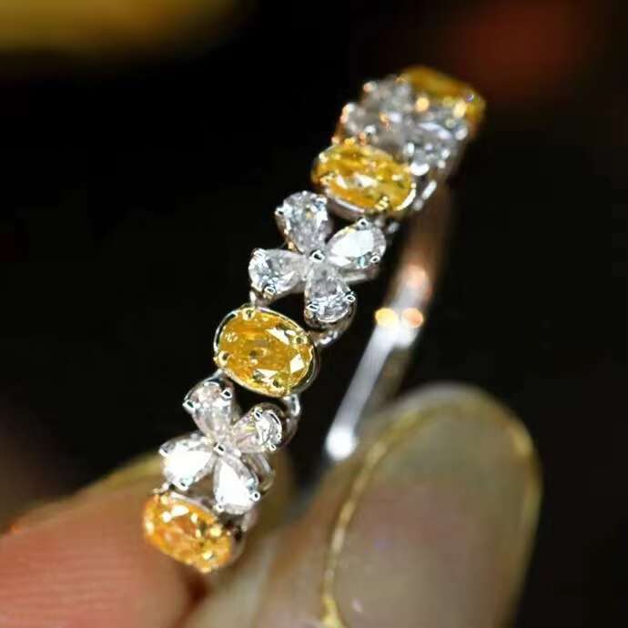 DHCollections 18K Gold Ring with White and Yellow Diamond Leaf Design for Women Stacking Wedding Band Jewellery