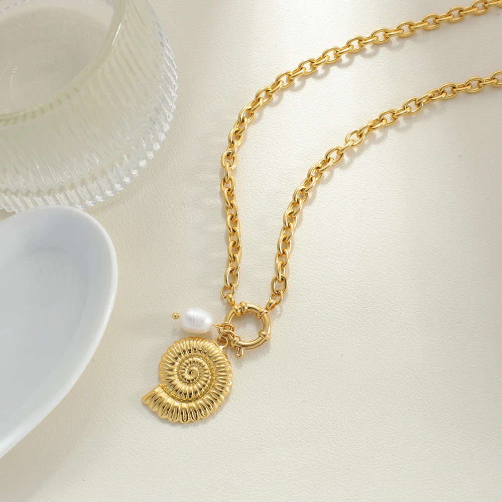 Gold necklace spring buckle womens freshwater pearl stainless steel shell dolphin pendant jewelry set 250420
