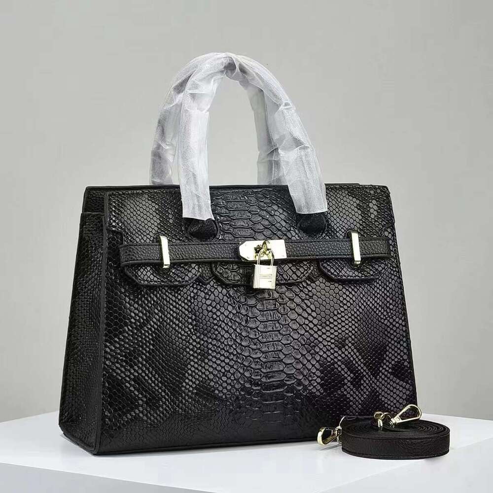 Designer Bag Versatile Fashionable Large Capacity Handbag, Women's Shoulder Bag, Shiny Leather, Stone Patterned Handbags