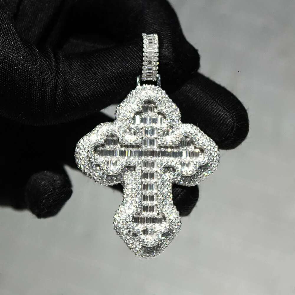 Christmas Gift Hiphop Iced Out Baguette & Round VVS Moissanite Cross Pendant And Chain Necklace For Men Jewelry
