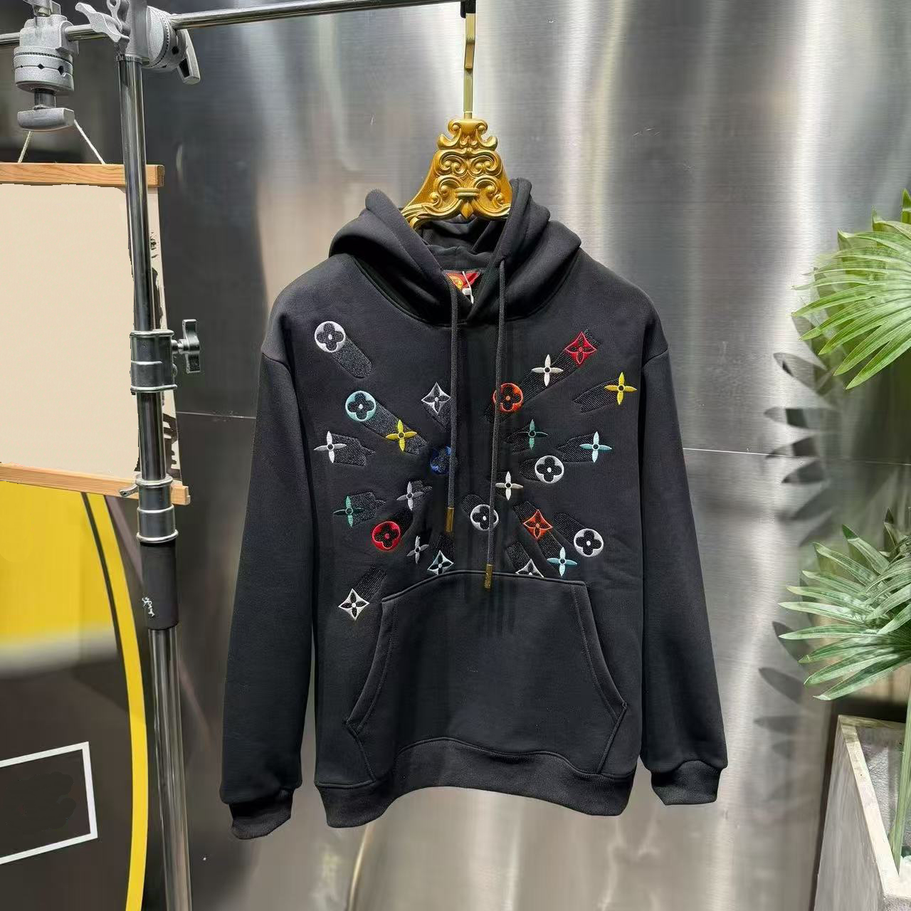 2025 Winter Men's Hoodie Sweatshirt Heavy Graffiti Embroidery Hoodie Sweater Men's Fashion Brand Handsome Loose Design Top