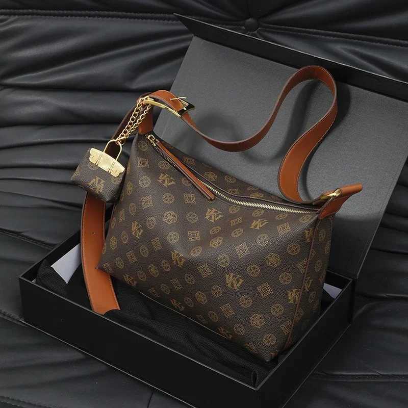 Classic Designer Crossbody Bag For Wen Elegant Leather Shoder Handbag Luxury Tote Purse Ladies Stylish Messenger Bag Y251120