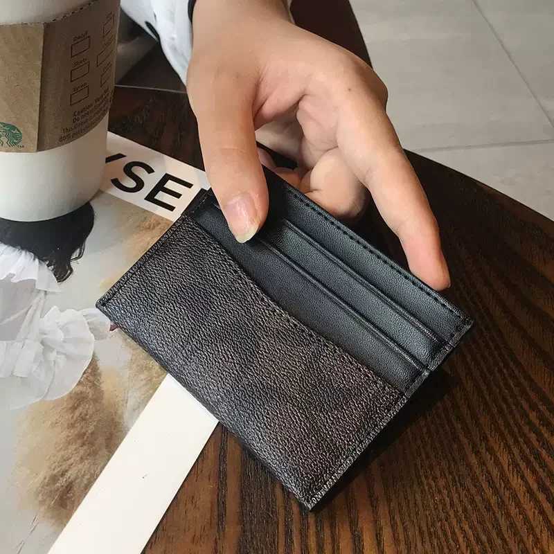 2025New Card holder for women compact ultra-thin exquisite and high-end card holder 2024 new anti-degaussing ins style cardW251120