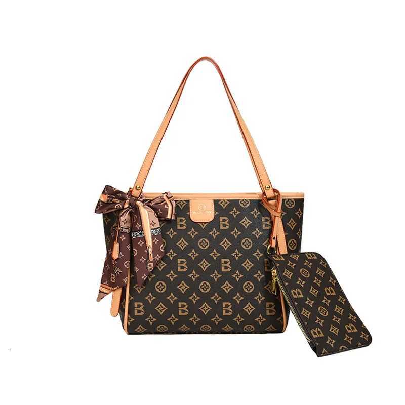 Wens Cantese Cyber Tote - ASCII Expandable with Tech Strap for Work Y251120