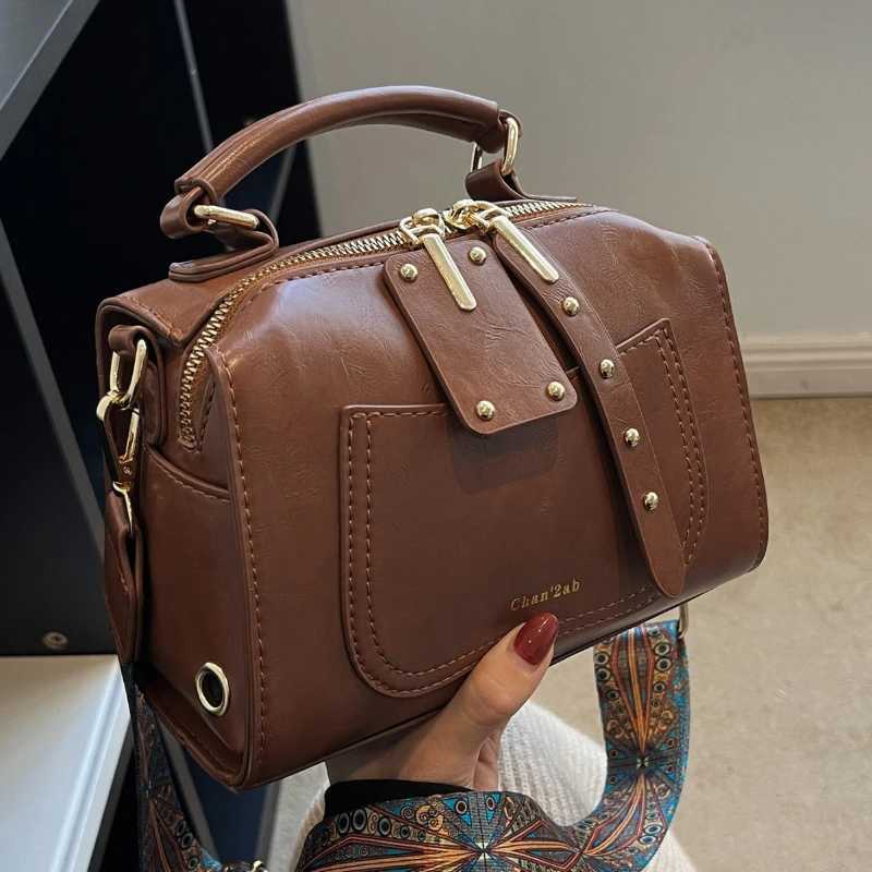 Crossbody Bags for Wen Shoder Bag Minimalist Purse and Handbag Designer Bags Mother Kids Bag for Girl Sac Main Femme Y251120