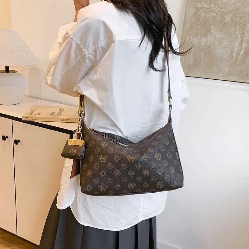 Designer Wens Crossbody Shoder Bag Large Capacity Leather Ladies Messenger Handbag Elegant Casual Daily Use Tote Purse Y251120