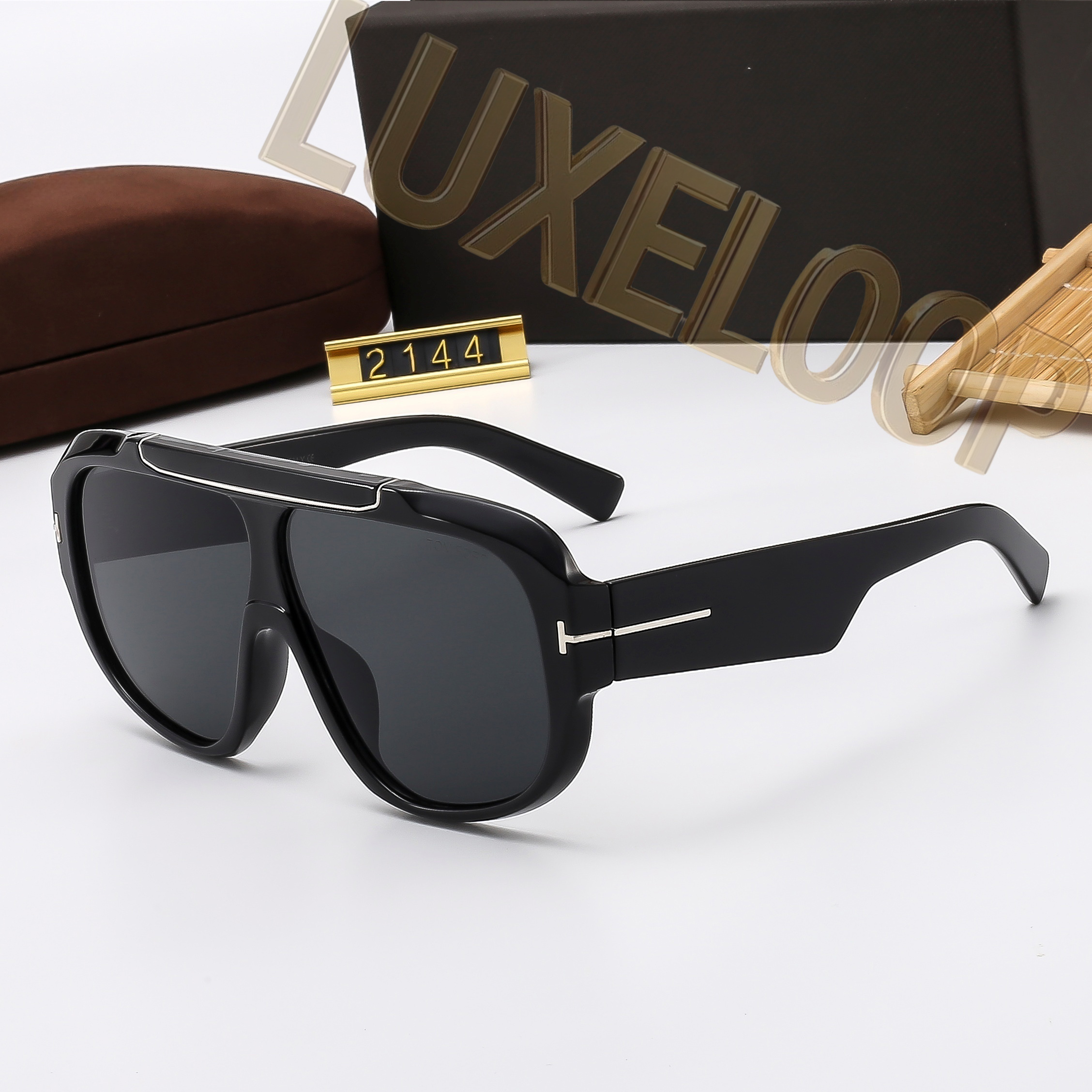 2025 T-Emblem Mirrored Sunglasses: Women's Luxury Oversized Frames - Customizable Designer Look for Instagram & Travel