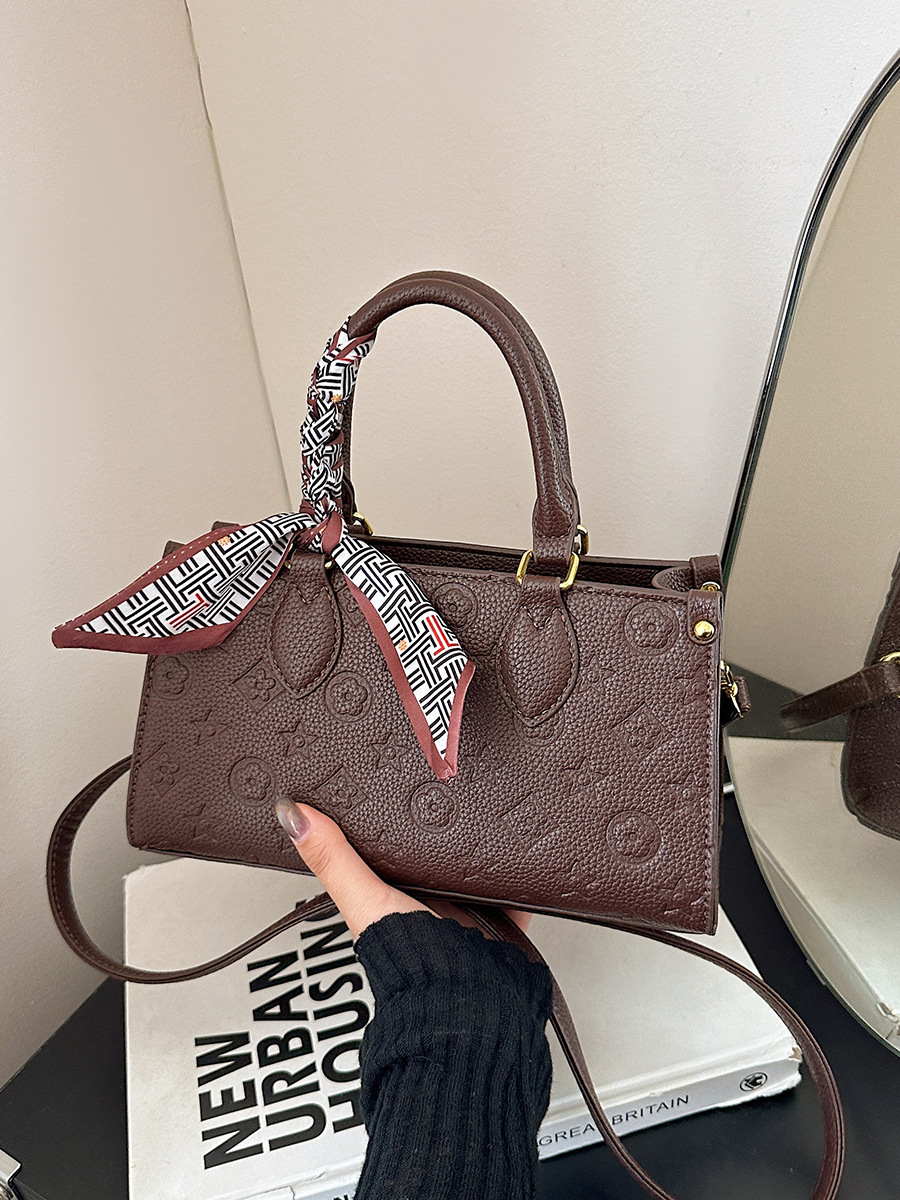 The New Autumn And Winter Fashion Single-Shoulder Crossbody Handbag Is Simple And Elegant