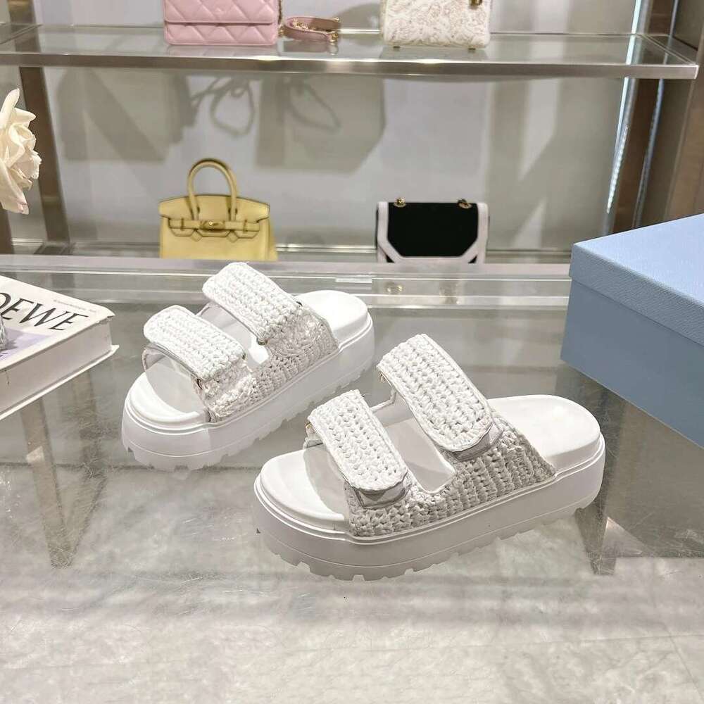 Women Size35-41 Weaving Slippers Flat Platform Summer Slides Leisure Flats Solid Colors Designer Shoes atillas De Mujer