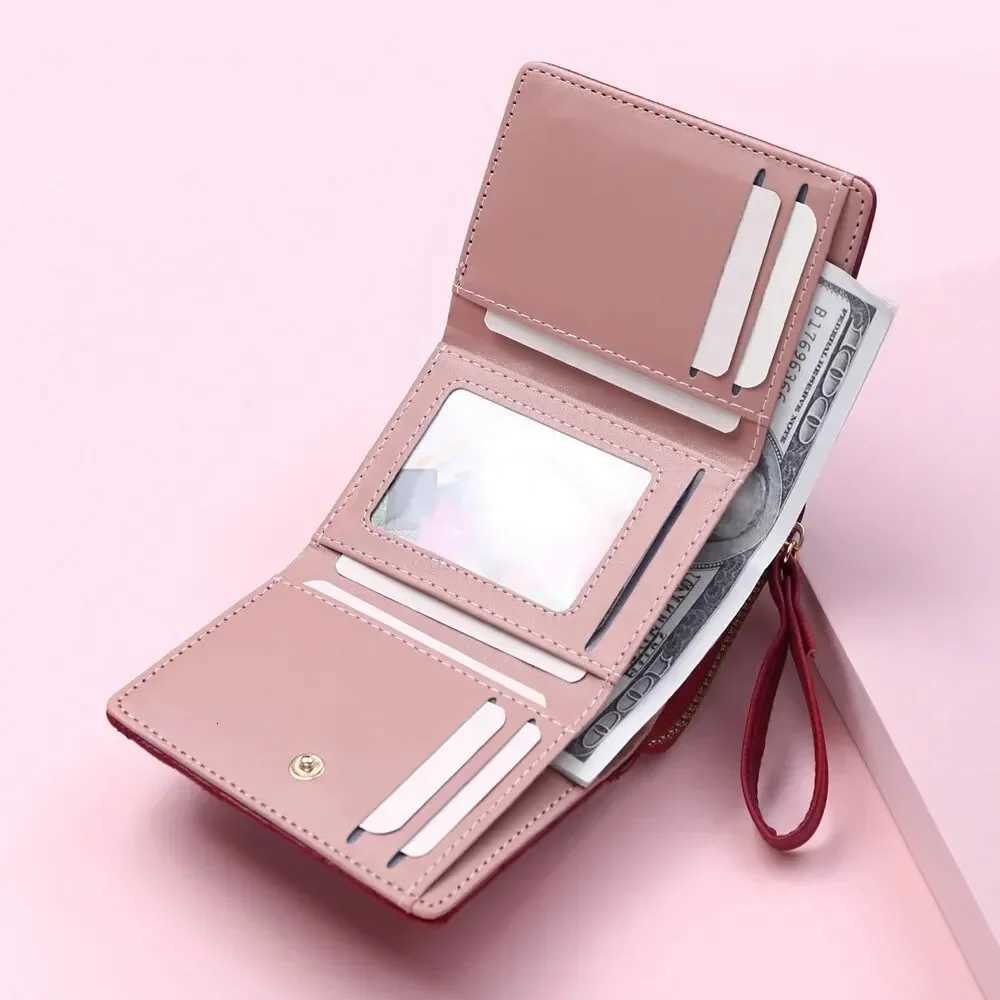 Womens Short Embroidered Love Zero Wallet Zipper Buckle Large Capacity Card Bag Versatile Fashion SimpleW251120