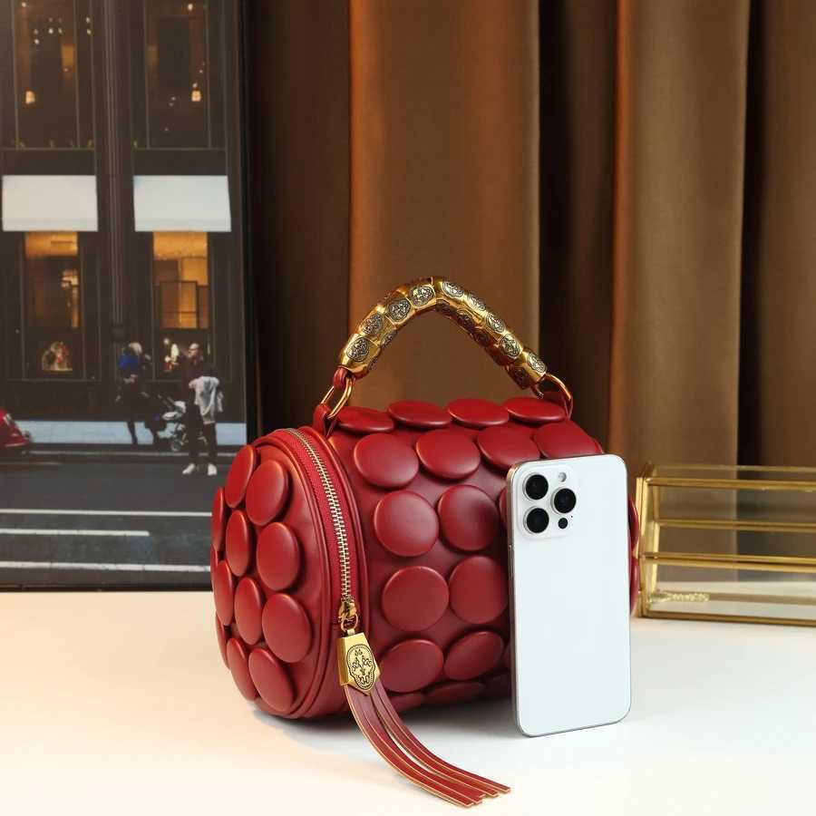 New round Cylinder Wens Casual Versatile Single Shoder Crossbody Bag Handmade Vintage Butt Handbag Y251120