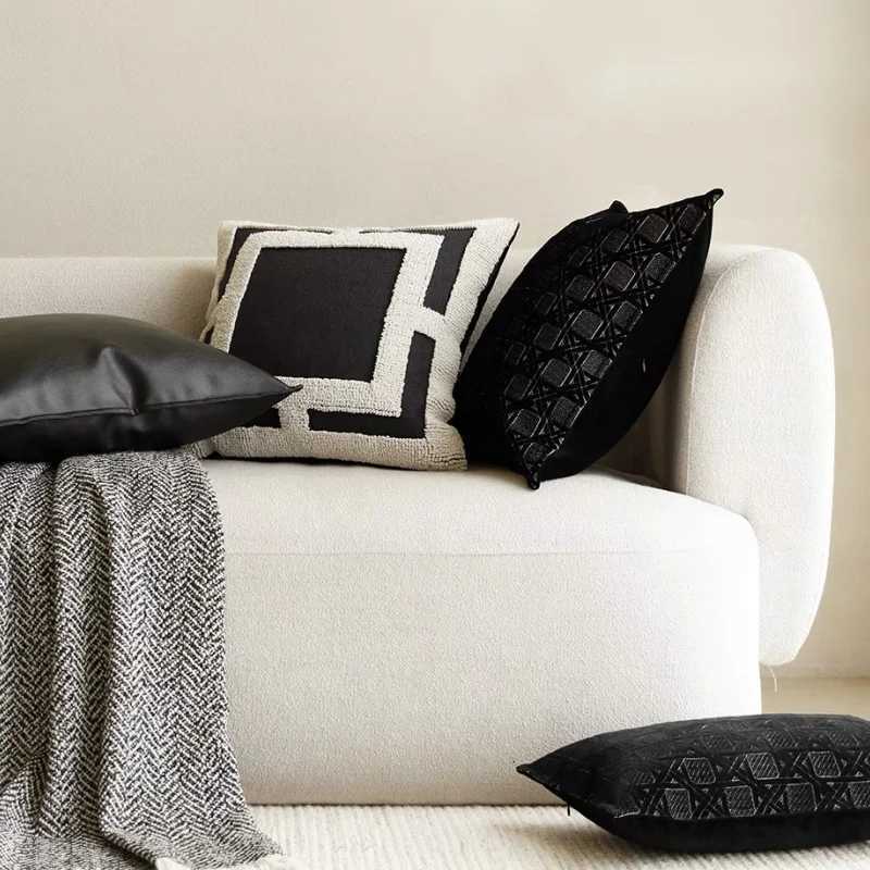 Pillow Case White Black Case Luxury Geometric Cushion Case Modern Simple Long Round Decorative s For Sofa Chair Home Decoration C251120