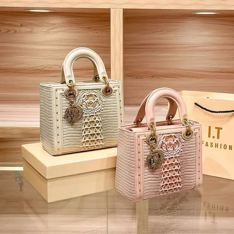 Designer bag handbags women New Arrival Crocodile Pattern Black PU Leather Handbag Luxury Small Top Handle Bag Rivets Decor Gold Charm