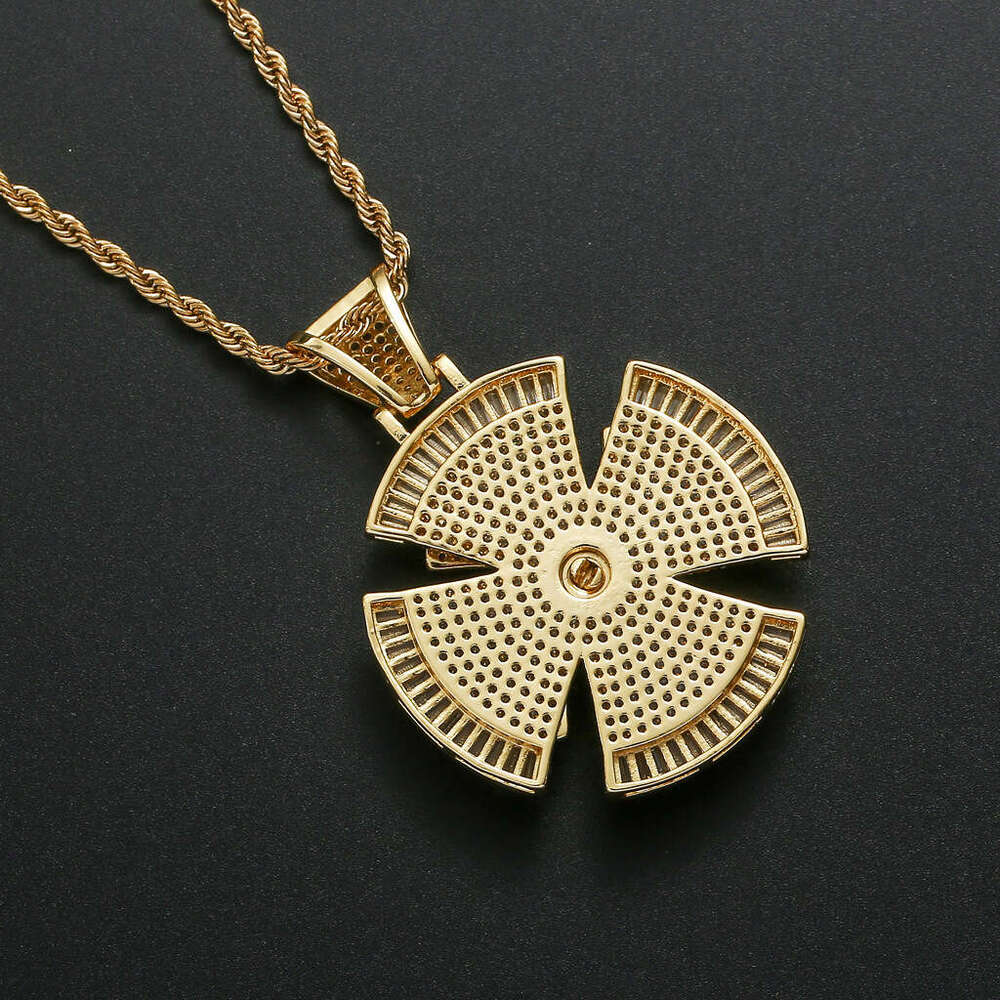 Luxury designer's new rotating windmill pendant, sterling silver, ice encrusted out VVS Moissanite men and women's hip hop necklace Free del