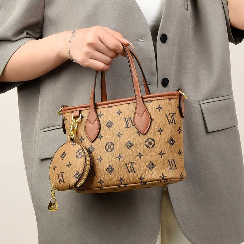 Elegant Fi Crossbody Bag Wens Luxury Zipper Shoder Bag Vintage Fi Design Chain Detachable Strap Y251120