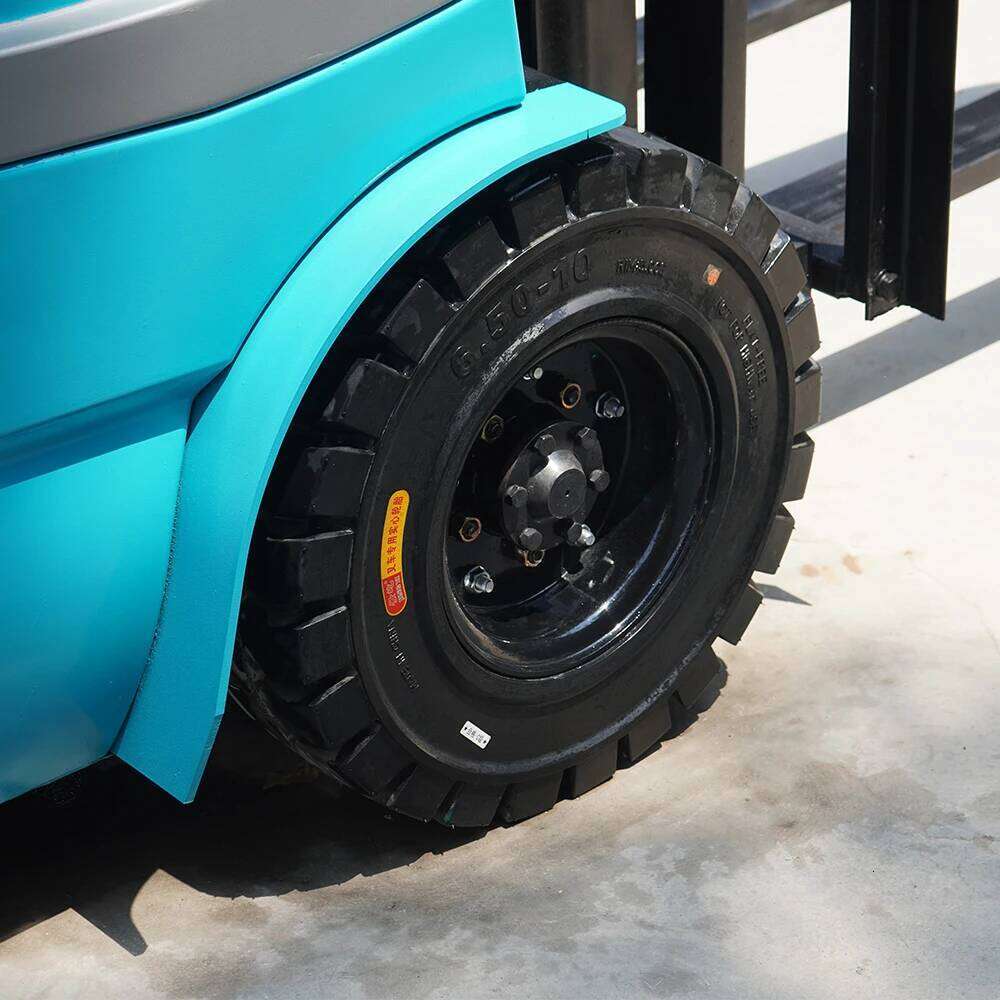 Energy-Efficient 1.5 Ton Mini Electric Forklift Green New Energy for Restaurant Industries