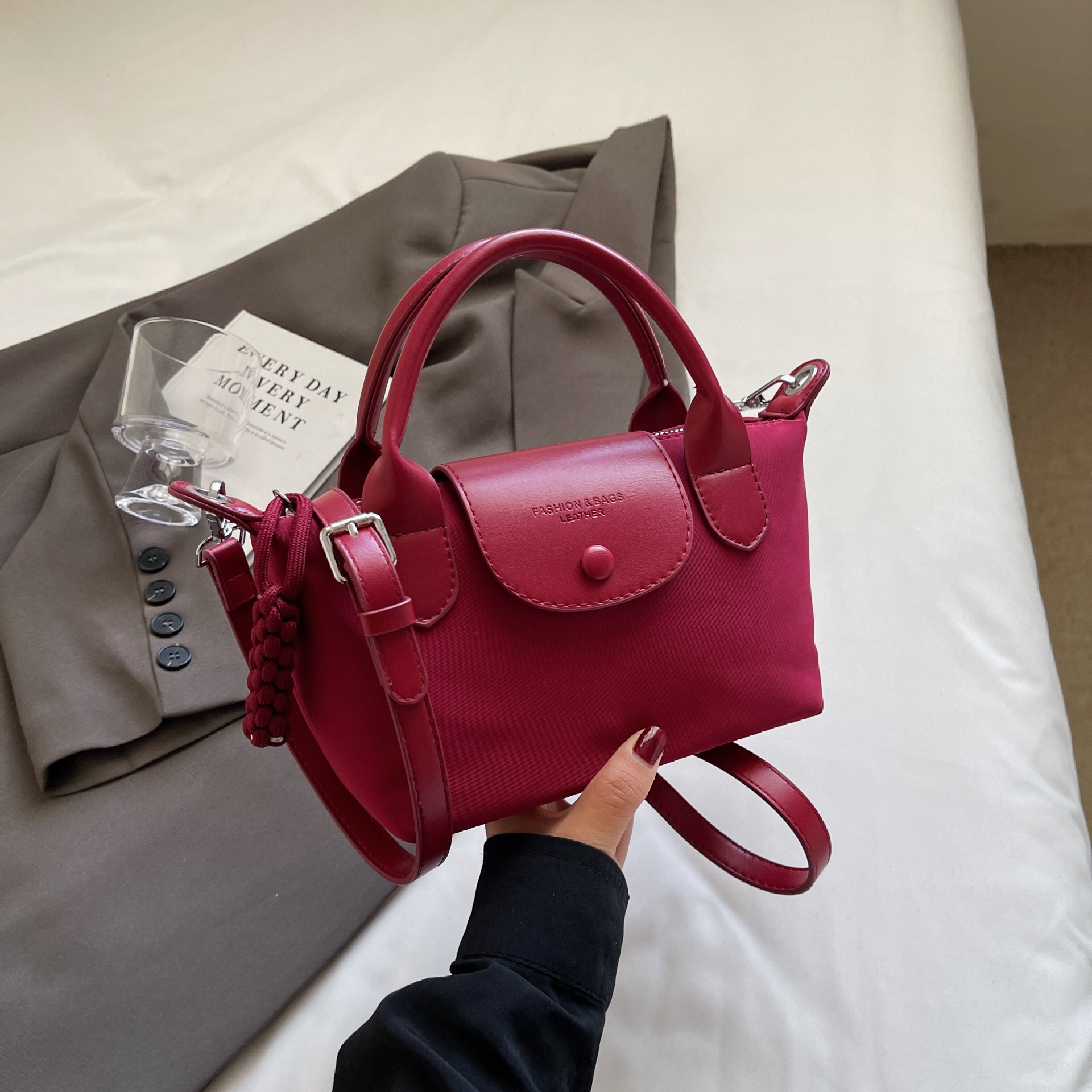 Free shipping Designer bag autumn and winter niche shoulder crossbody bag fashionable versatile velvet casual commuting texture simple handbag for wom