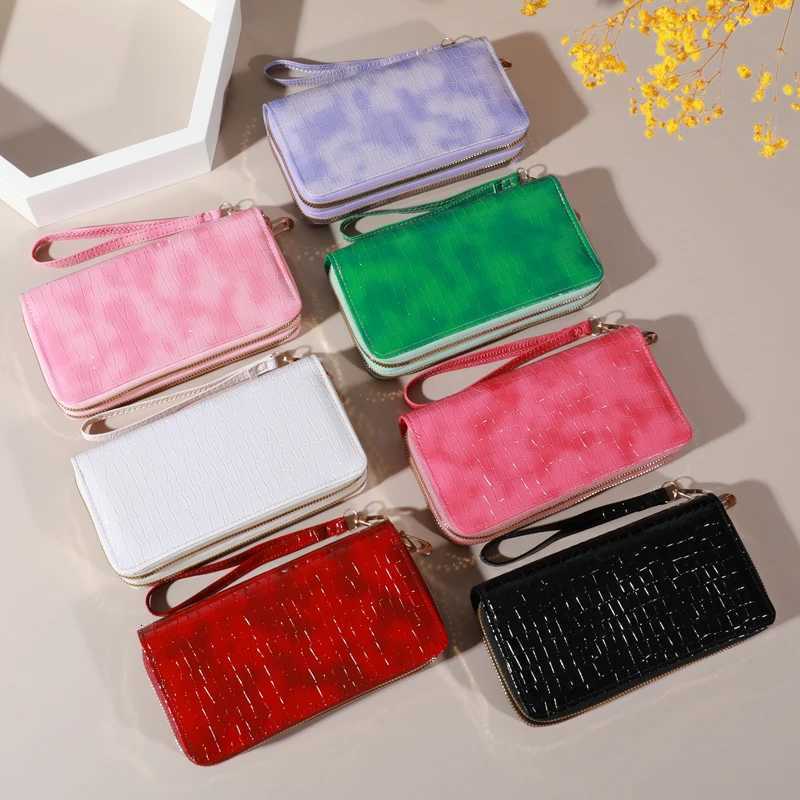 Chic Vintage Double Layer Clutch Wallet - Retro Zipper Coin Purse Wristlet - Fashionable Womens Accessory with Secure StorageW251120