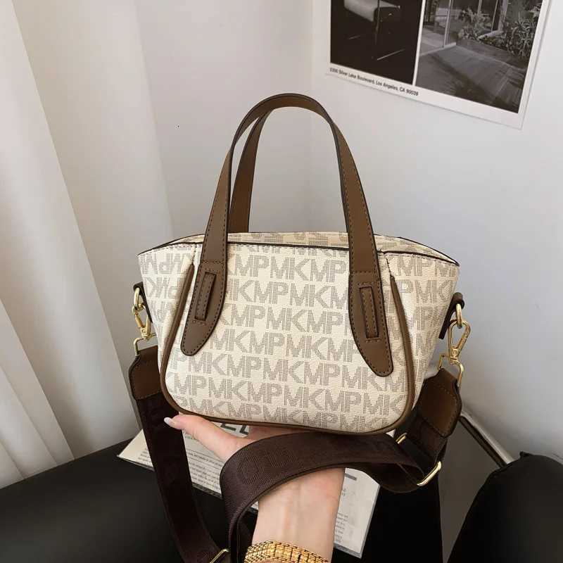 New in 2025 Wens Fiable Shoder Messenger Bags Large - Capacity Versatile with A Texture and A Sense of Temperament Y251120