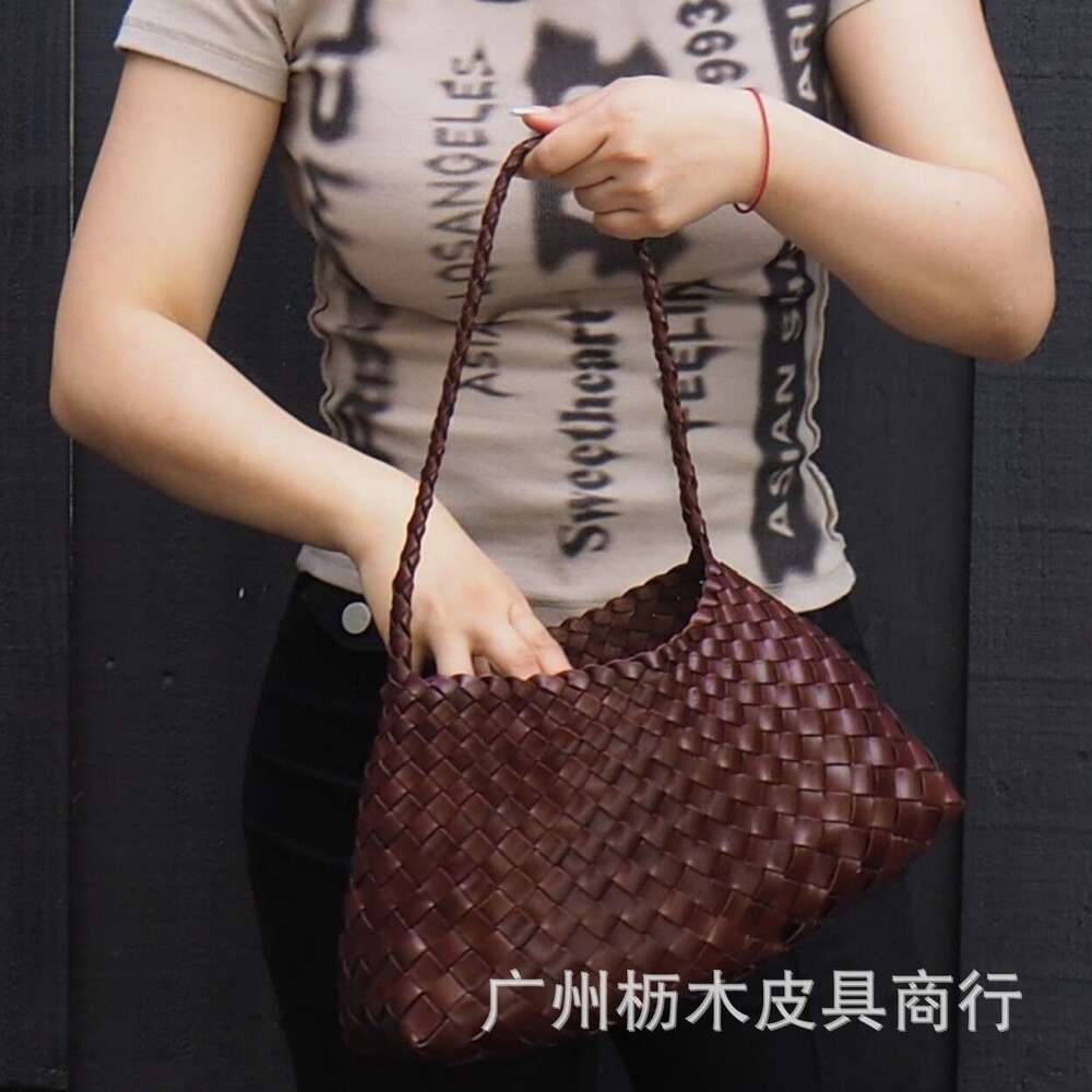 Handmade Beach Bag Handmade Genuine Leather Beach Vacation Shoulder Armpit Woven Bag, 2025 Spring And Summer Hand-Held Women's Storage Bag Kq2