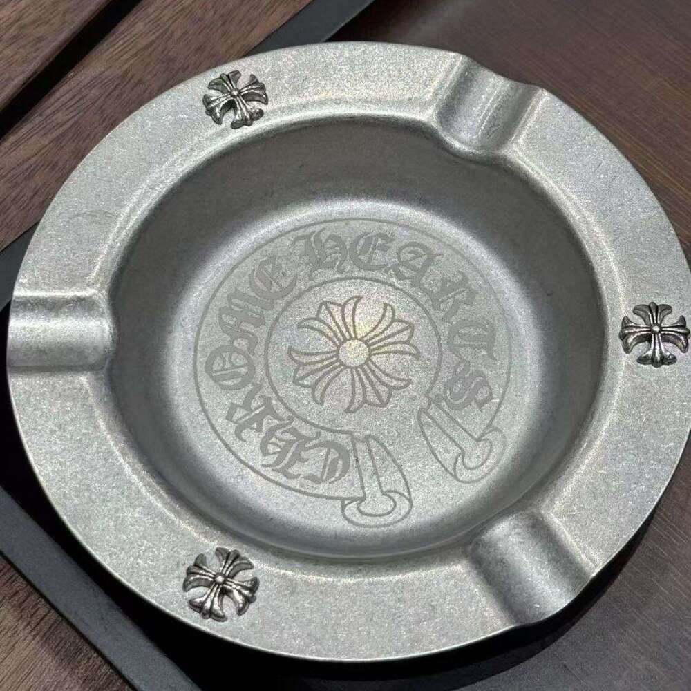 Wholesale Ashtray Creative Kuro Household High-End Internet Cafe Billiard Cigar Stainless Steel Vintage Living Room Metal High-Quality