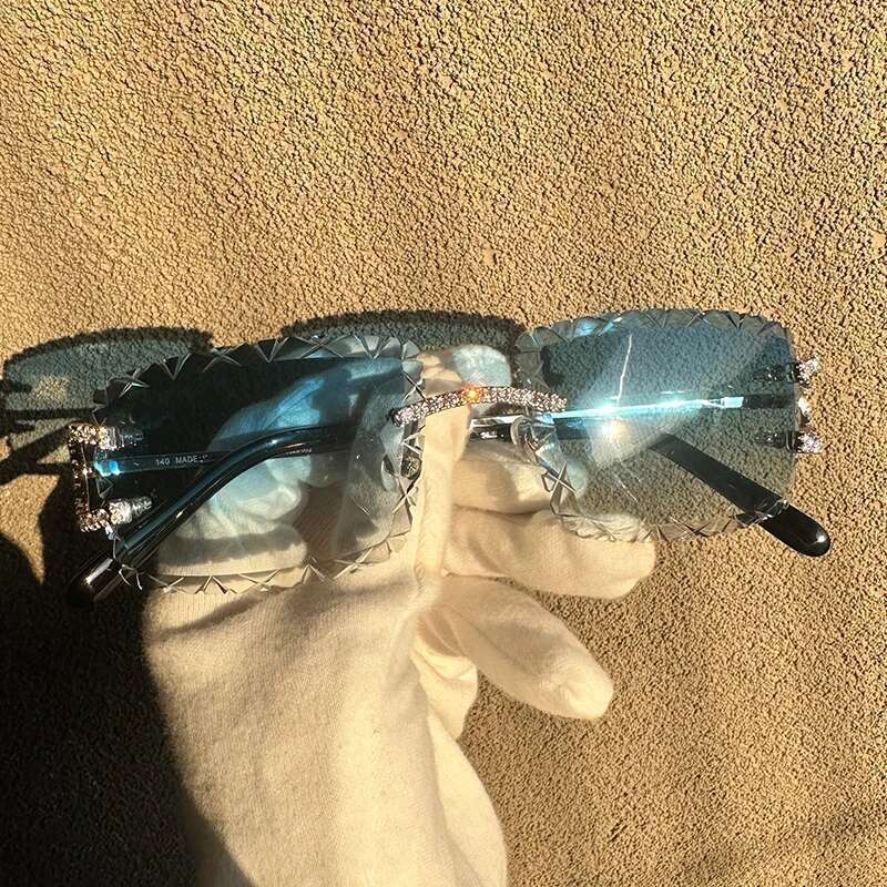 2025 New Full Moissanite Sunglasses Shark Dia Cut Wire C Designer Carter Sun Glasses Vintage Mens Decoration Eyewear Frame 828