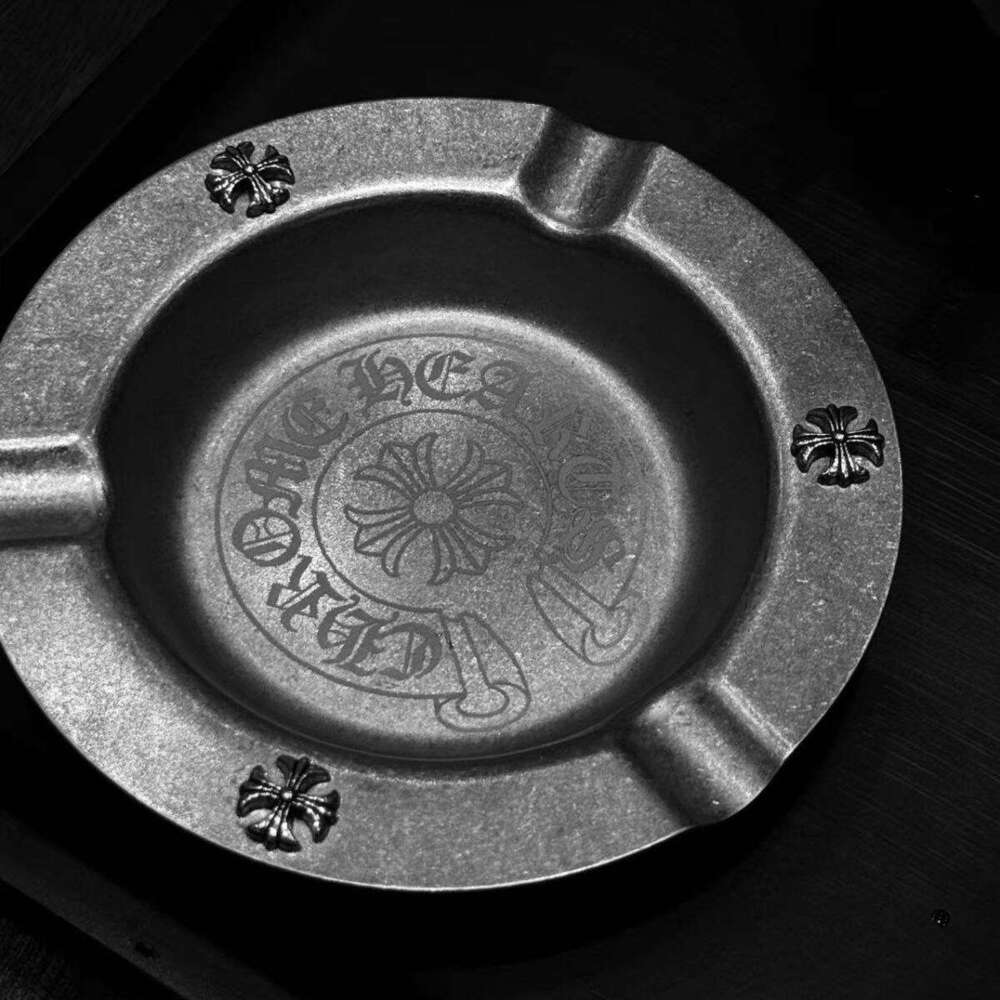 Wholesale Ashtray Creative Kuro Household High-End Internet Cafe Billiard Cigar Stainless Steel Vintage Living Room Metal High-Quality