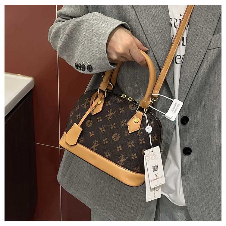 2025 New Chic Shell Purse - Elegant Mti-Way Bag for Wen Fiable Cmuter Weekend Bag with Bohen Style Y251120