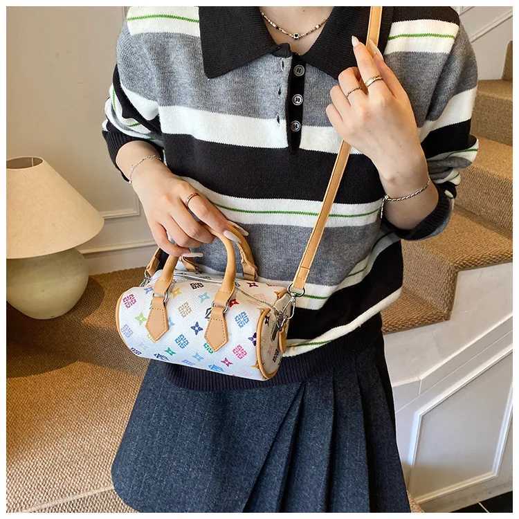 25 Autumn Winter Must-Have Wens Classic Printing Bag - Simple Atmosphere Cmuting Handbag/Shoder Mahes Trench Coats Y251120