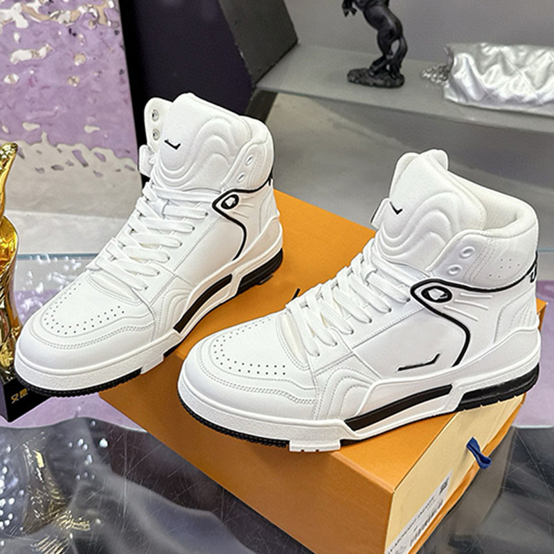 Mens Sports Shoes B… - image