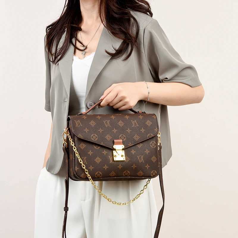 New Fi Crossbody Bag Outdoor Leisure Portable Handbag Luxury Vintage Design Chain Strap Shoder Bag Y251120