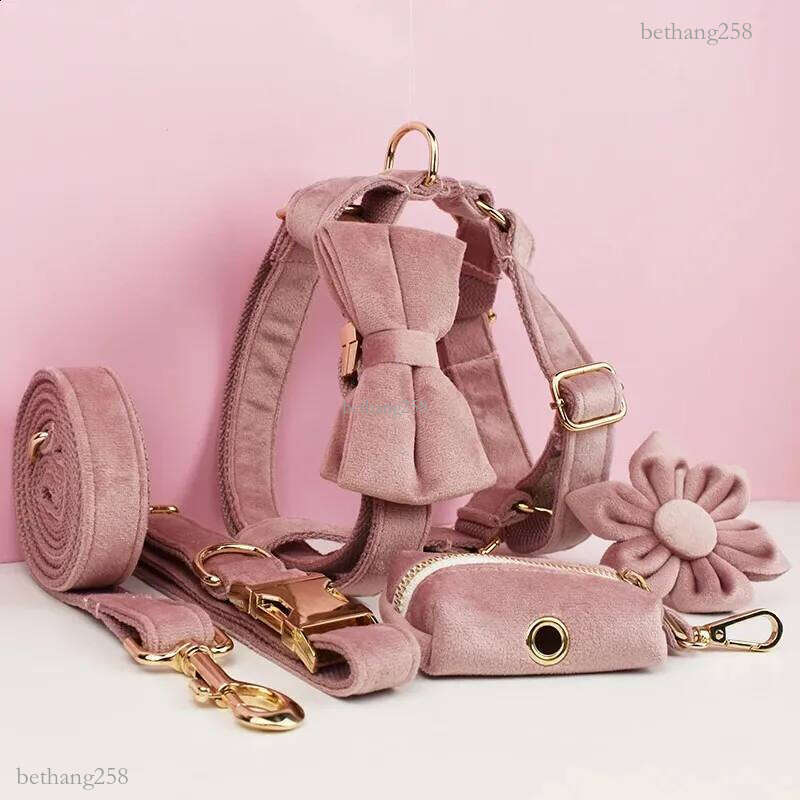 Light Purple Velvet Dog Collar And Leash Set For Dogs Custom Engraved Nameplate Pet Supplies Dog Leash Velvet05 240802