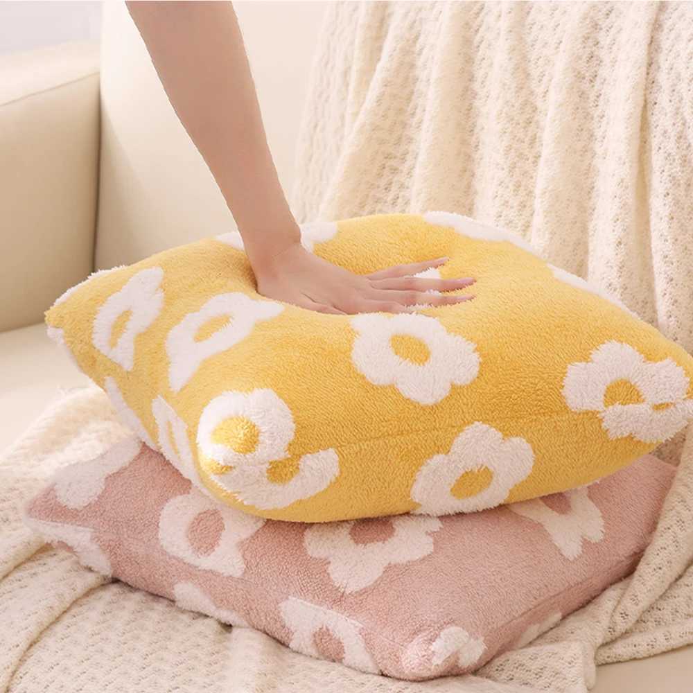 Pillow Case 1pc flower case Light Luxury case BackrestCushion Couple Living Room Sofa home decoration 1818inch C251120